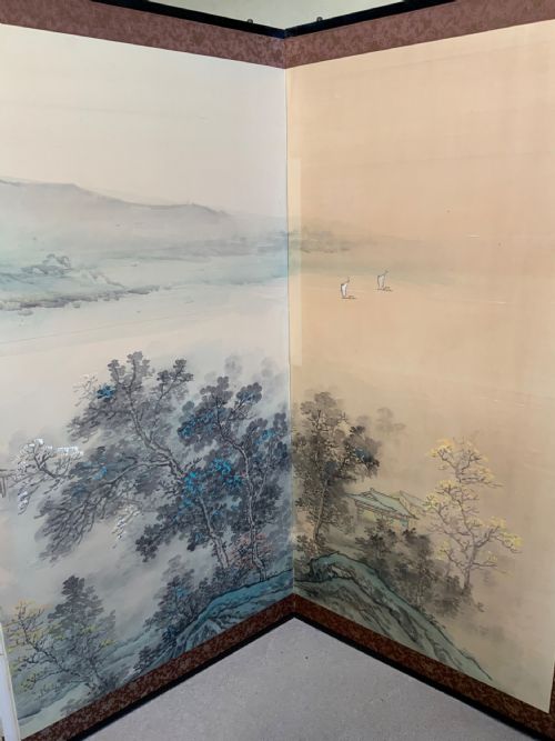 A PAIR OF CHINESE PAINTED 4 FOLD SCREENS - ADDITIONAL PHOTO 9