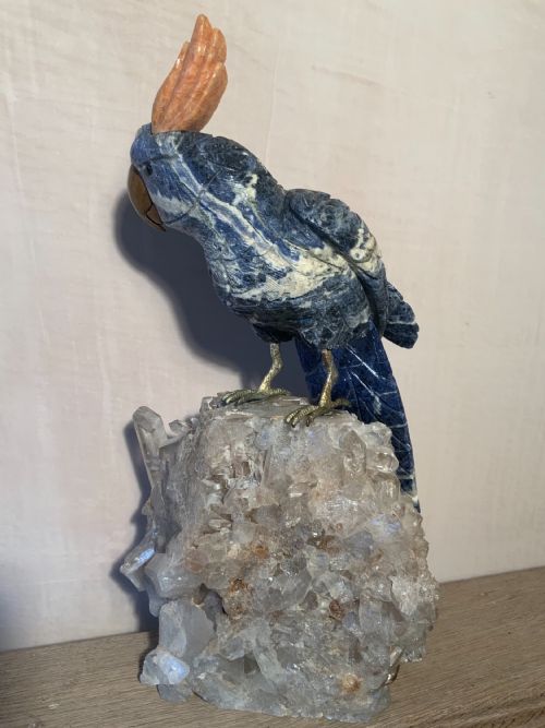 A CARVED STONE PARROT - ADDITIONAL PHOTO 6