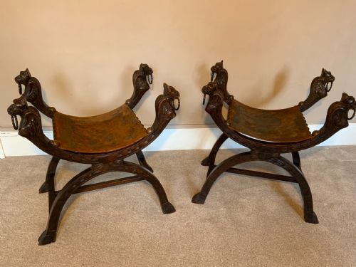 pair of 19th century italian stools - CATEGORY: ANTIQUE STOOLS - DATED 1890