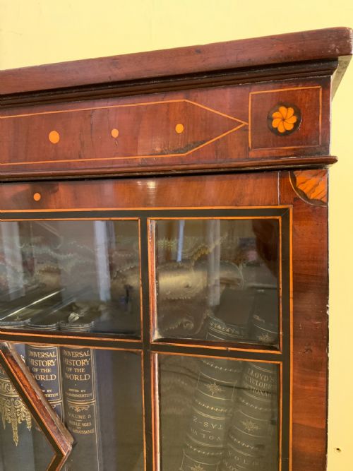 A GEORGIAN MAHOGANY GLAZED BOOKCASE - ADDITIONAL PHOTO 2