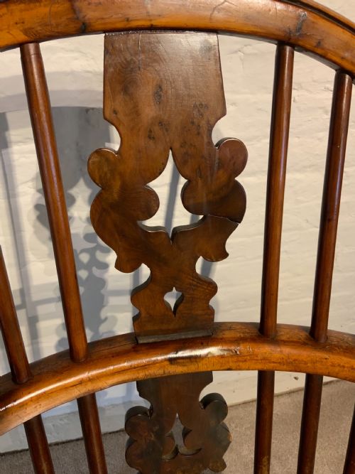 19TH CENTURY WINDSOR CHAIR - ADDITIONAL PHOTO 1