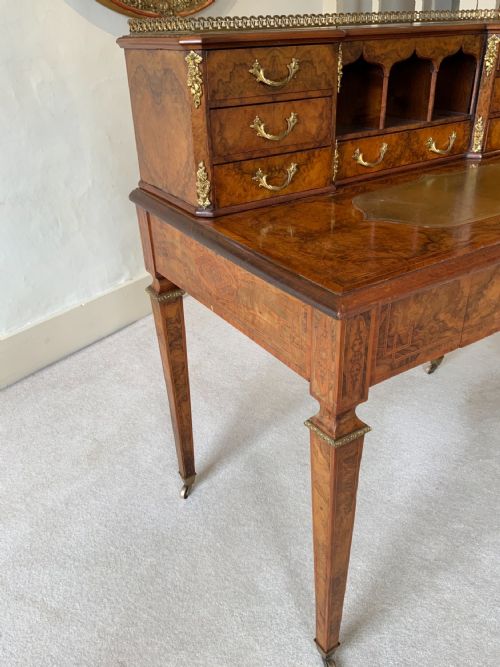 A VICTORIAN WALNUT WRITING TABLE DESK - ADDITIONAL PHOTO 7