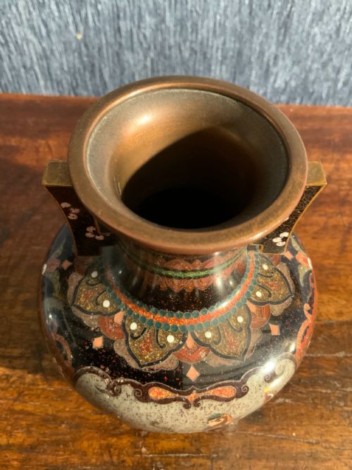 JAPANESE VASE - ADDITIONAL PHOTO 3
