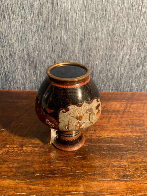 JAPANESE VASE - ADDITIONAL PHOTO 2