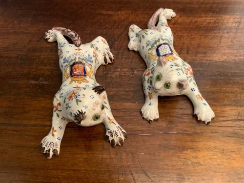PAIR OF FAIENCE WALL POCKETS - ADDITIONAL PHOTO 6