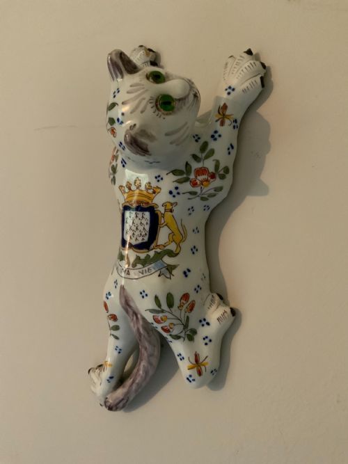 PAIR OF FAIENCE WALL POCKETS - ADDITIONAL PHOTO 8