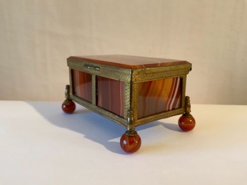 ORMOLU MOUNTED AGATE BOX - ADDITIONAL PHOTO 5