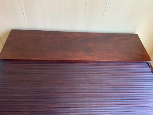 A GEORGIAN MAHOGANY DESK - ADDITIONAL PHOTO 2