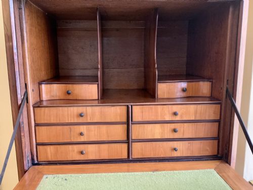 A FRENCH PARQUETRY VENEERED SECRETAIRE - ADDITIONAL PHOTO 6