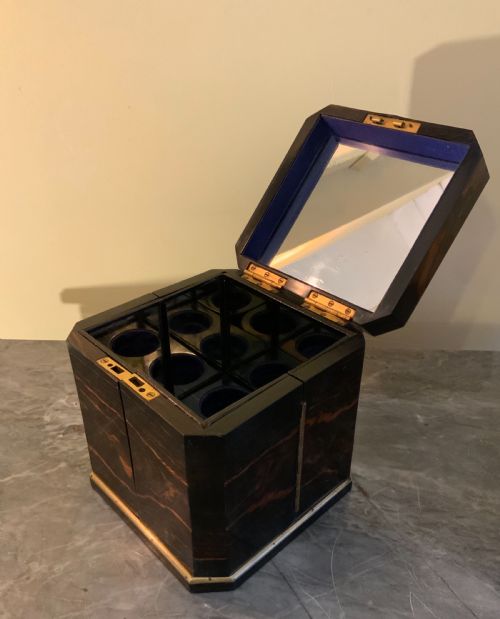 REGENCY COROMANDEL PERFUME BOTTLE CABINET - ADDITIONAL PHOTO 4
