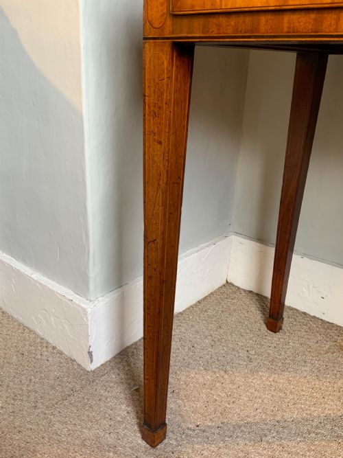 A FINE GEORGIAN MAHOGANY WRITING DESK - ADDITIONAL PHOTO 6