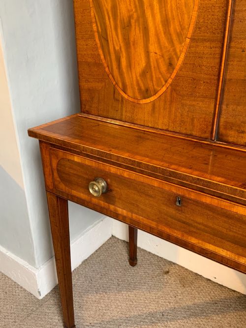 A FINE GEORGIAN MAHOGANY WRITING DESK - ADDITIONAL PHOTO 8