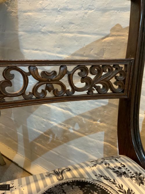 SET OF EIGHT REGENCY DINING CHAIRS - ADDITIONAL PHOTO 4