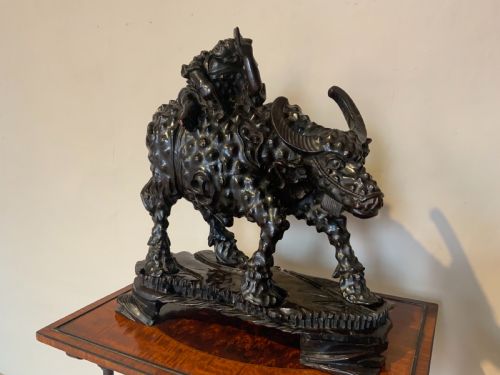 A LARGE PAIR OF CHINESE CARVED WOOD WATER BUFFALO - ADDITIONAL PHOTO 2