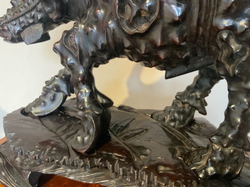 A LARGE PAIR OF CHINESE CARVED WOOD WATER BUFFALO - ADDITIONAL PHOTO 3