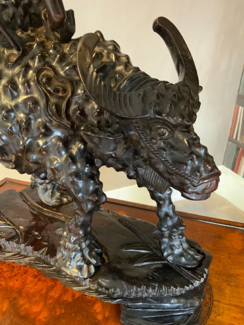 A LARGE PAIR OF CHINESE CARVED WOOD WATER BUFFALO - ADDITIONAL PHOTO 5