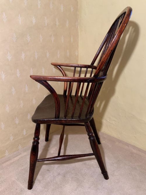 A 19TH CENTURY WINDSOR CHAIR - ADDITIONAL PHOTO 2