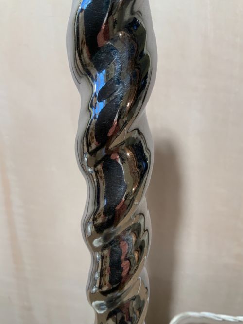 PAIR OF TABLE LAMPS - ADDITIONAL PHOTO 2