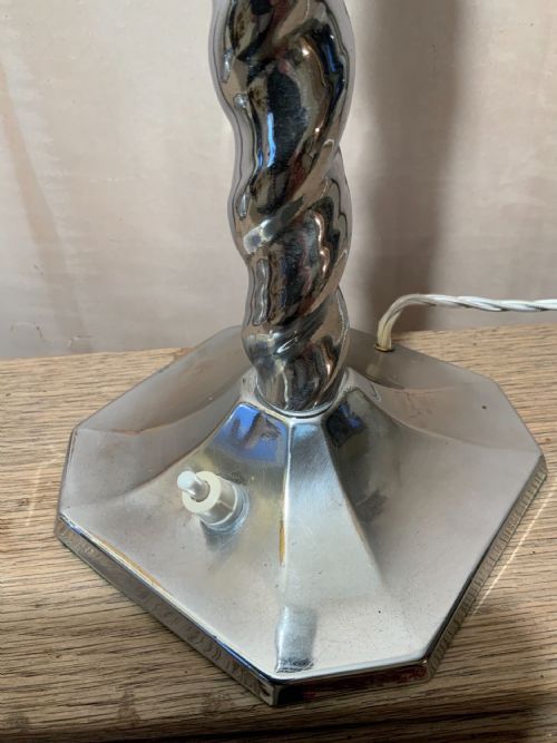 PAIR OF TABLE LAMPS - ADDITIONAL PHOTO 3