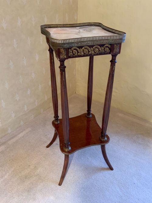 19th century french torchere stand - CATEGORY: ANTIQUE FURNITURE - DATED 19TH CENTURY