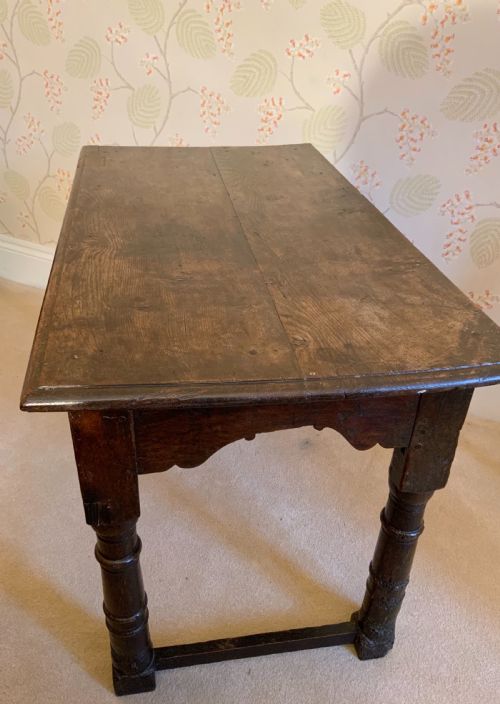 17TH CENTURY OAK SIDE TABLE - ADDITIONAL PHOTO 9