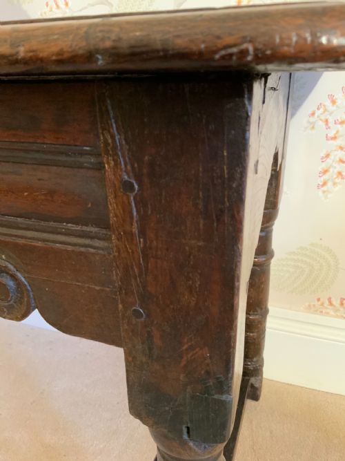 17TH CENTURY OAK SIDE TABLE - ADDITIONAL PHOTO 6