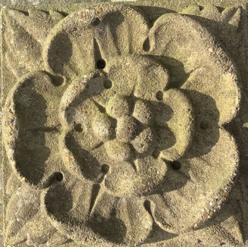 AN EARLY 20TH CENTURY STONE BOSS - ADDITIONAL PHOTO 1
