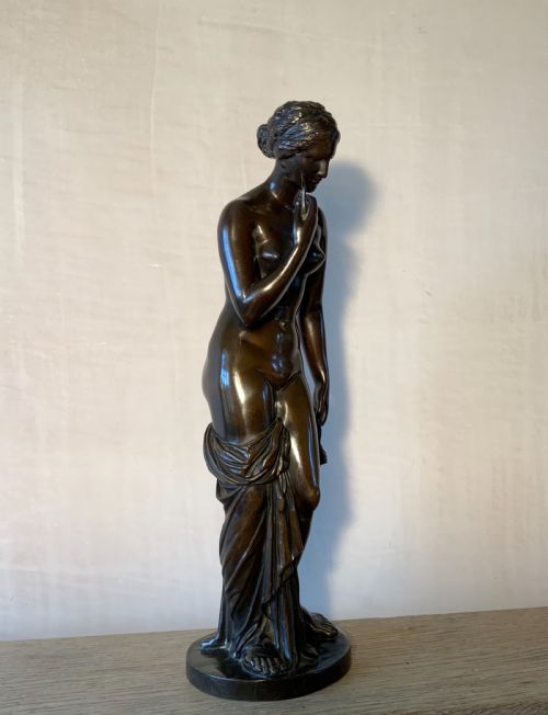 a 19th century grand tour bronze sculpture - CATEGORY: ANTIQUE METAL - DATED 19TH CENTURY