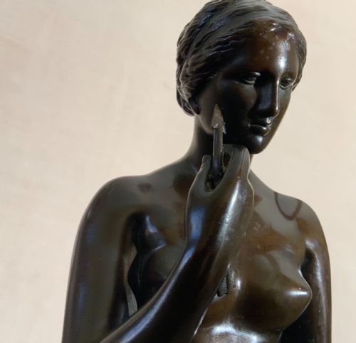 A 19TH CENTURY GRAND TOUR BRONZE SCULPTURE - ADDITIONAL PHOTO 6