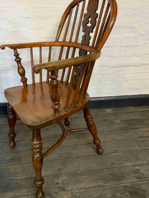 YEW TREE LOW BACK WINDSOR ARM CHAIR - ADDITIONAL PHOTO 8