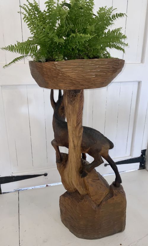AN EARLY 20TH CENTURY LINDEN WOOD CARVED STAND - ADDITIONAL PHOTO 4