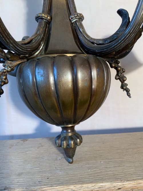 A PATINATED BRONZE CHANDELIER - ADDITIONAL PHOTO 3