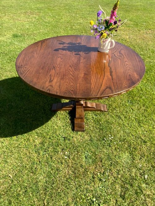 CIRCULAR OAK DINING TABLE - ADDITIONAL PHOTO 2
