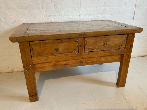 marble topped coffee table - CATEGORY: ANTIQUE TABLES - DATED 19TH CENTURY