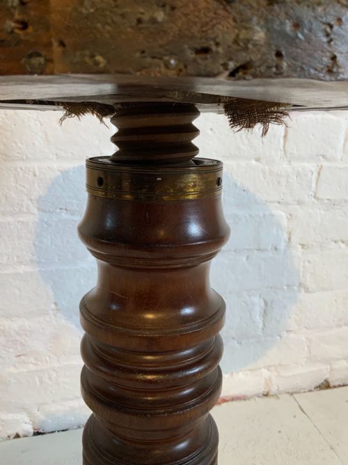 REVOLVING PIANO STOOL - ADDITIONAL PHOTO 1