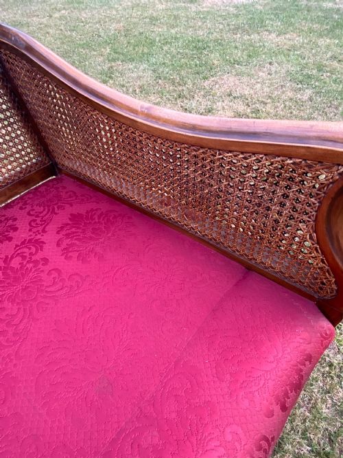 AN WALNUT BERGRE SETTEE AND PAIR OR ARM CHAIRS - ADDITIONAL PHOTO 2