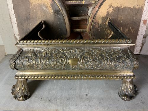 regency period brass fender - CATEGORY: ANTIQUE FIREPLACES - DATED REGENCY
