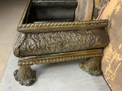 REGENCY PERIOD BRASS FENDER - ADDITIONAL PHOTO 8