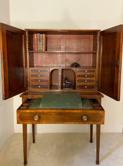 GEORGIAN MAHOGANY WRITING DESK - ADDITIONAL PHOTO 1