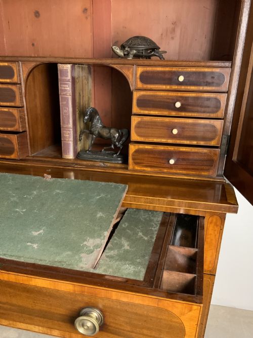 GEORGIAN MAHOGANY WRITING DESK - ADDITIONAL PHOTO 3
