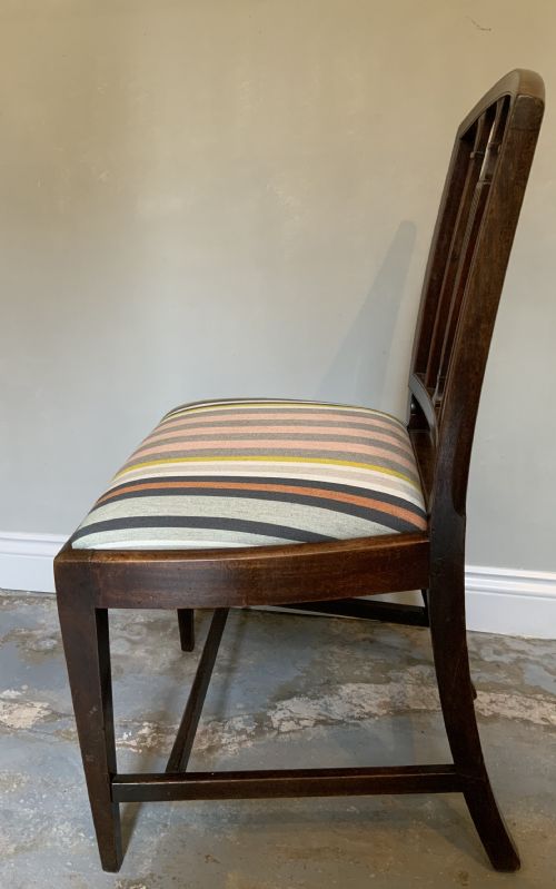 set six georgian mahogany dining chairs - CATEGORY: ANTIQUE CHAIRS - DATED GEORGIAN
