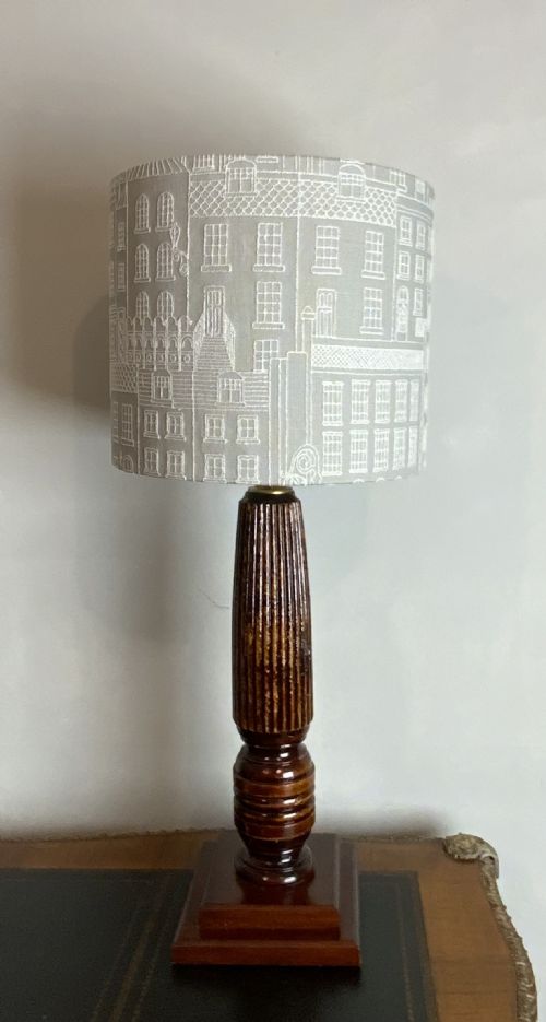 PAIR OF REEDED COLUMN TABLE LAMPS - ADDITIONAL PHOTO 1