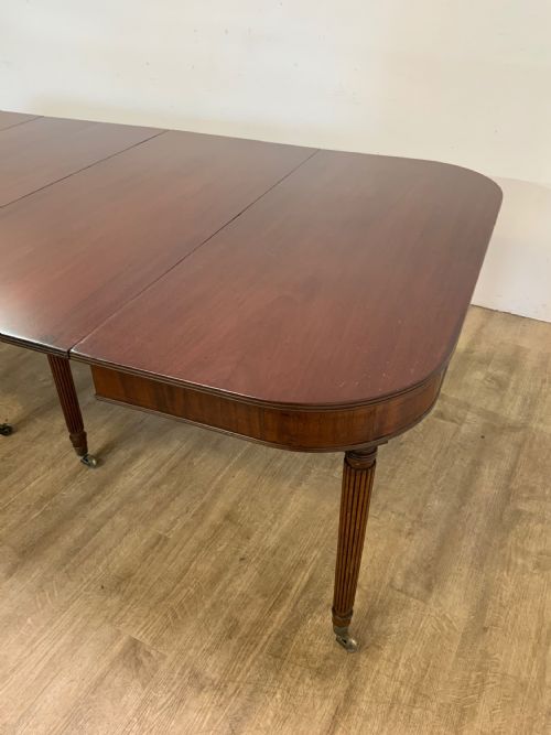GEORGIAN MAHOGANY DINING TABLE TO SEAT 10 - ADDITIONAL PHOTO 3