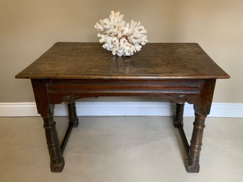 17TH CENTURY OAK SIDE TABLE - ADDITIONAL PHOTO 5