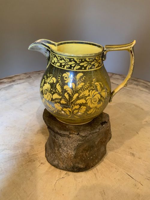 AN EARLY 19TH CENTURY CANARY YELLOW JUG THE SILVER RESIST - ADDITIONAL PHOTO 2