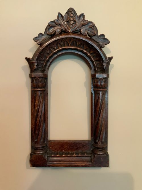 SET OF THREE CARVED OAK FRAMES - ADDITIONAL PHOTO 2