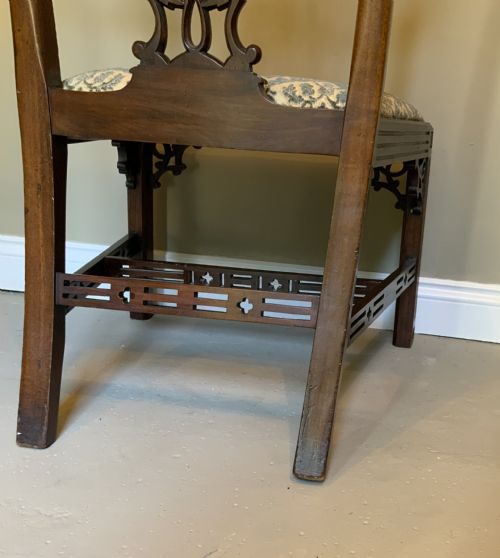 SET OF EIGHT 19TH CENTURY MAHOGANY CHIPPENDALE DESIGN DINING CHAIRS - ADDITIONAL PHOTO 15