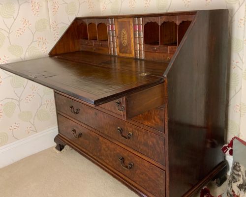 GEORGE III MAHOGANY BUREAU - ADDITIONAL PHOTO 12