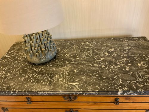 A LATE 18TH CENTURY MARBLE TOPPED COMMODE - ADDITIONAL PHOTO 9