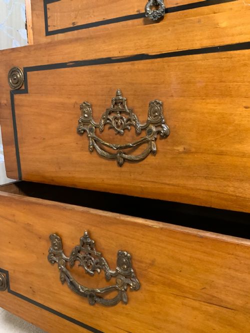 A LATE 18TH CENTURY MARBLE TOPPED COMMODE - ADDITIONAL PHOTO 5